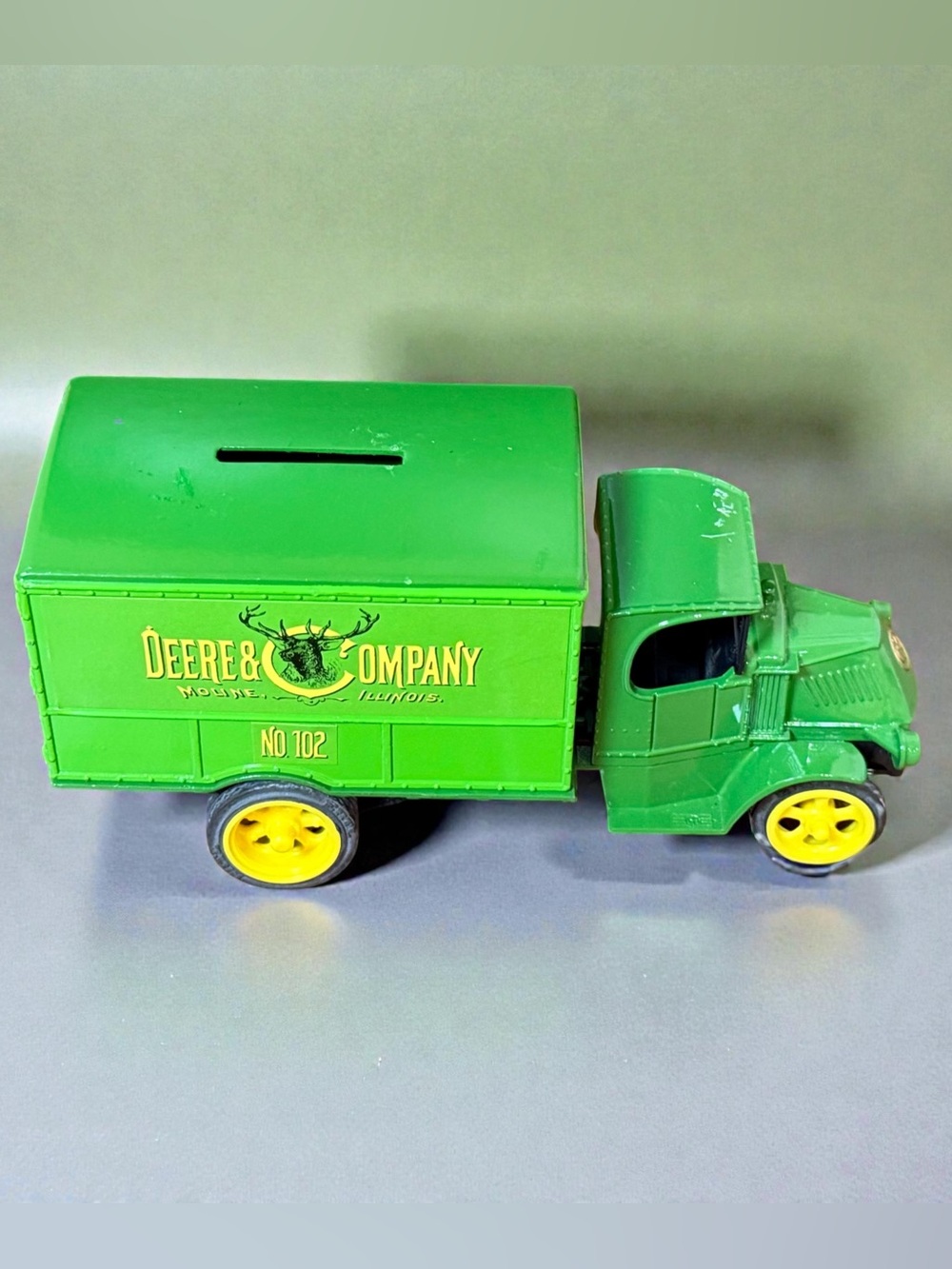 ERTL John Deere 1926 Mack Bulldog Die-Cast Truck Coin Bank